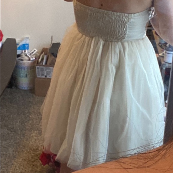 Adorable formal dress - Picture 6 of 6
